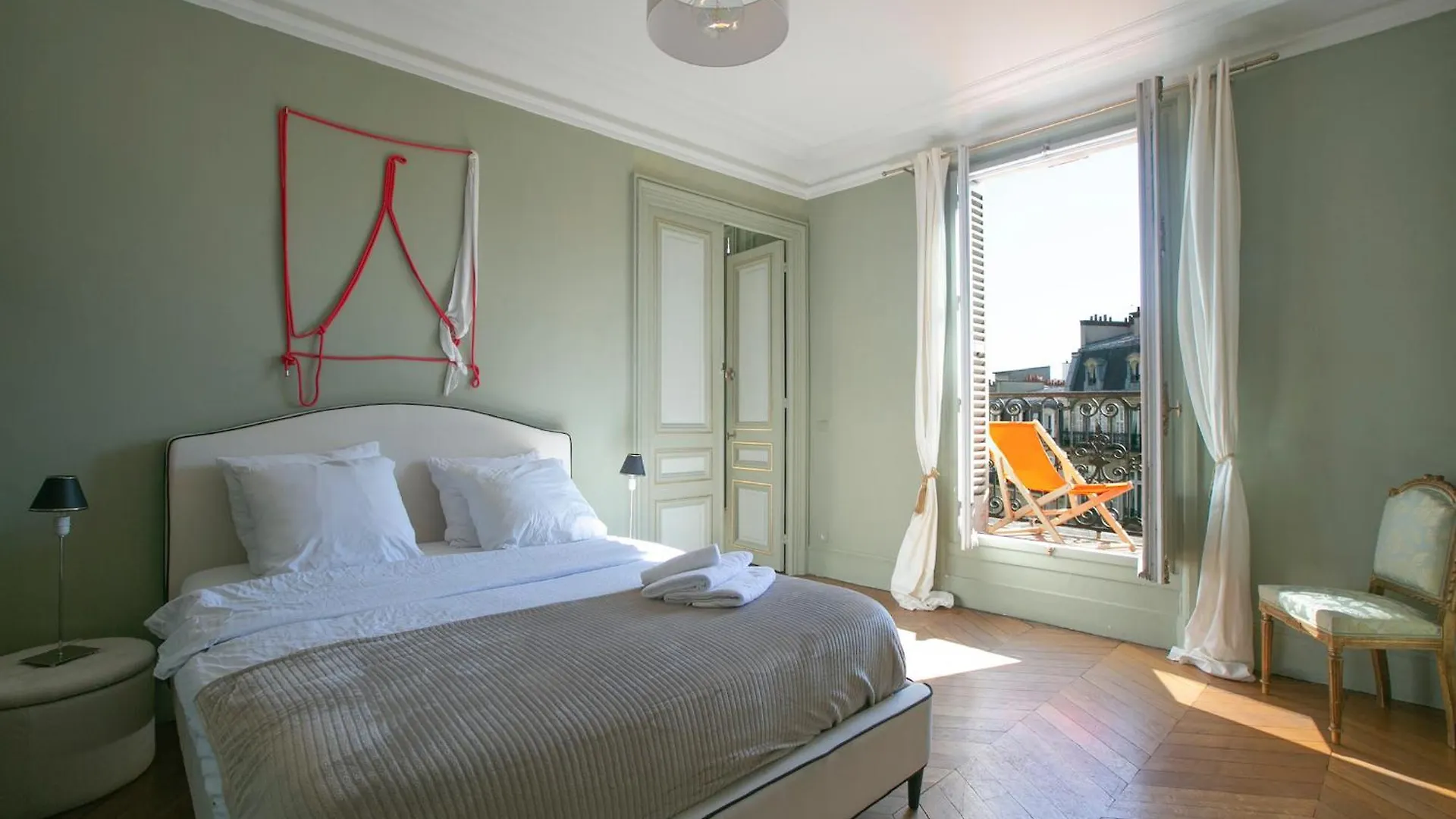 Apartment Typical Haussmannien With Eiffel Tower View - Bm68 *