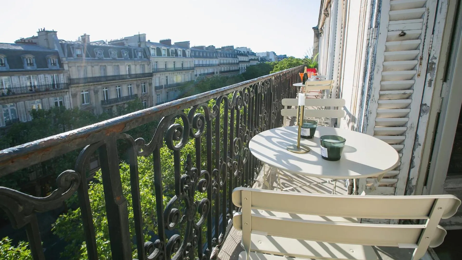 Typical Haussmannien With Eiffel Tower View - Bm68 Париж